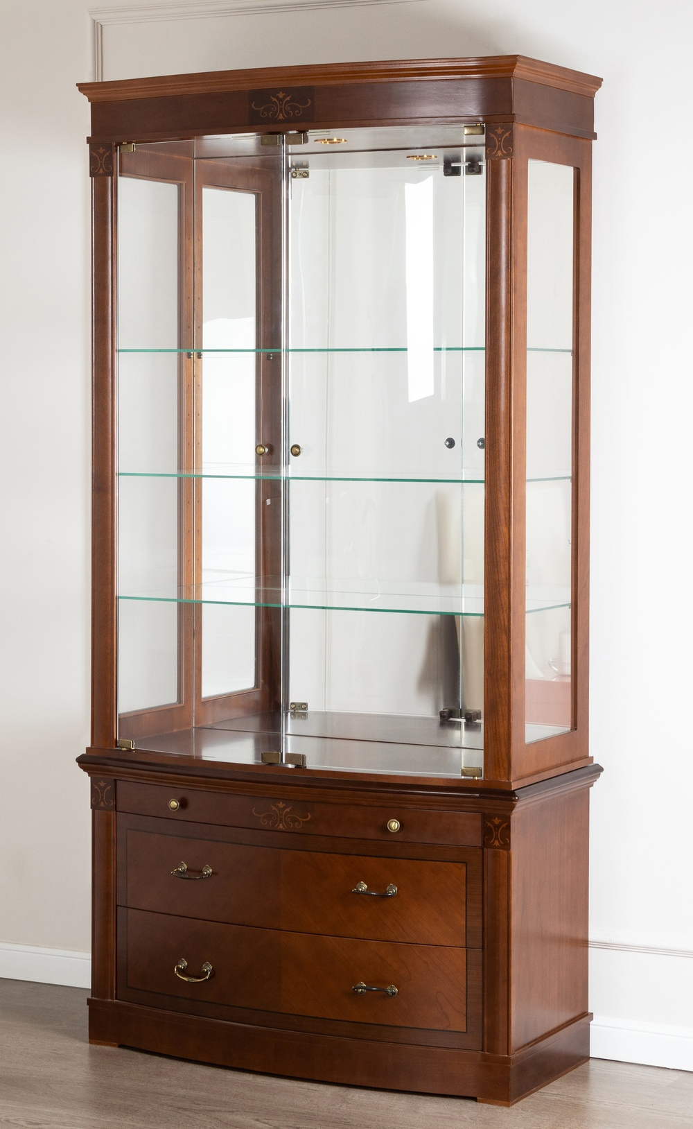 Витрина 805/835 Nogal Panamar