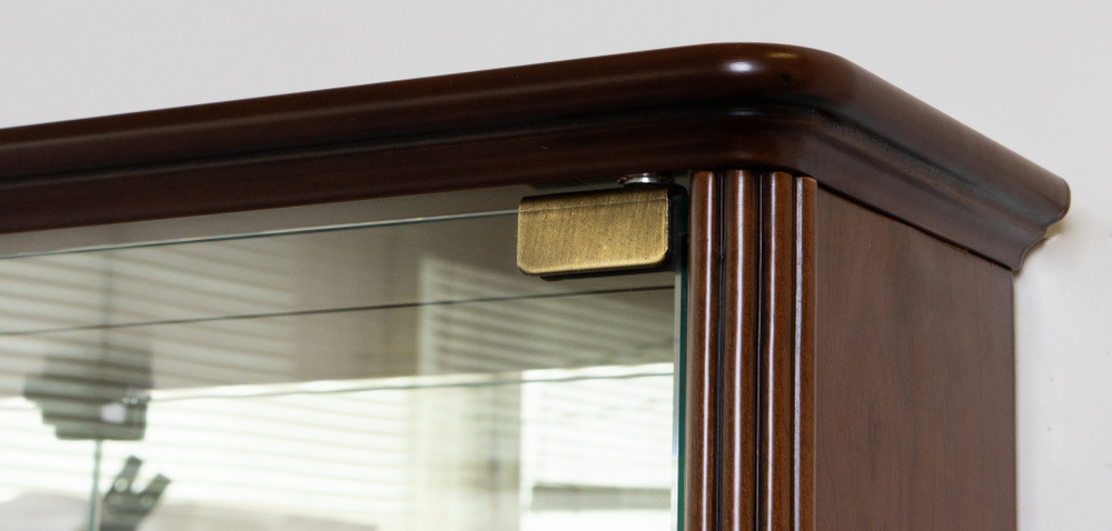 Витрина настенная 145 Nogal Claro IDC