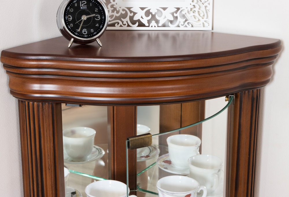 Угловая витрина 64 Nogal Claro IDC