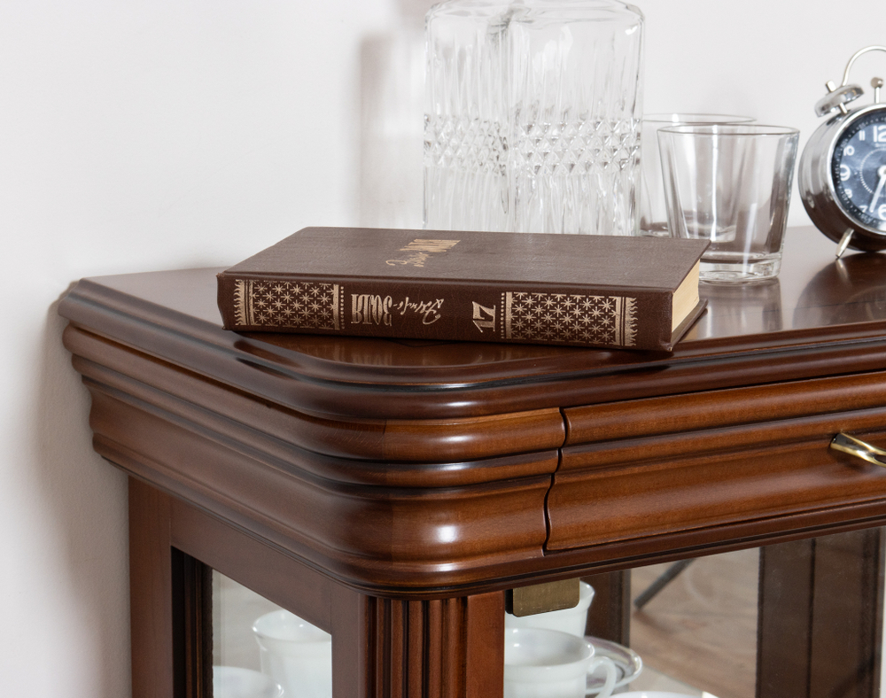 Витрина низкая 56 Nogal Claro IDC