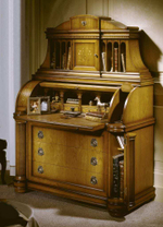 Бюро с полкой 563 Solomando