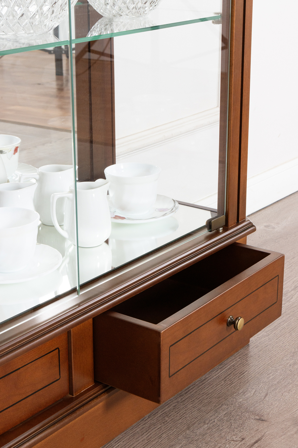 Витрина низкая 3 Cerezo IDC