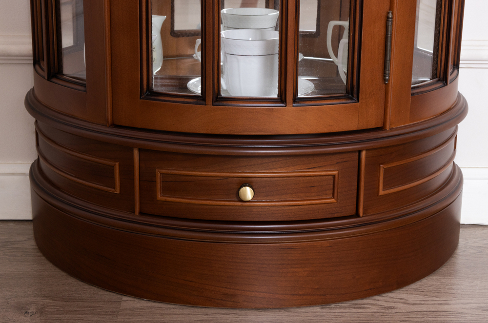 Витрина низкая 7 Nogal Claro IDC