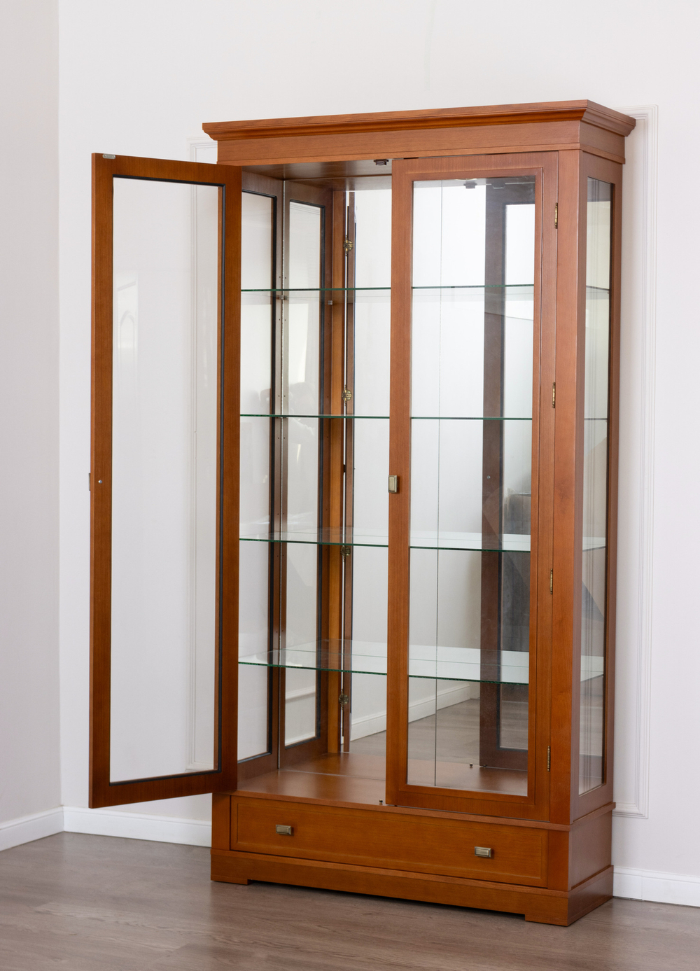 Витрина 2008 Вишня Валенсия