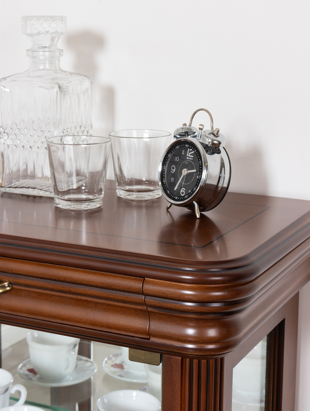 Витрина низкая 56 Nogal Claro IDC