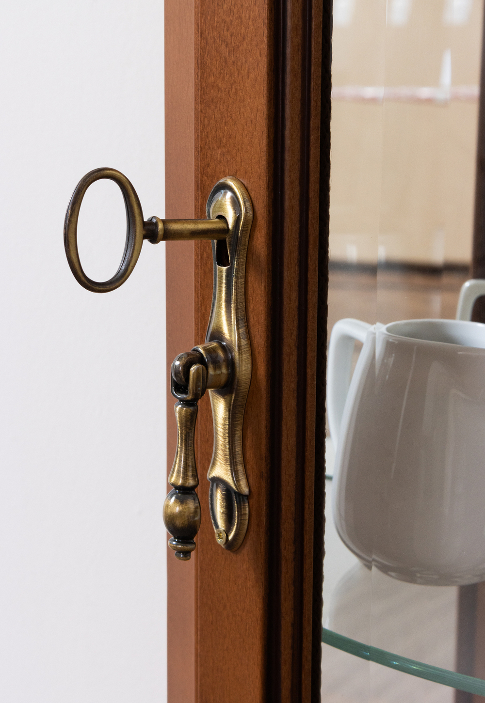 Витрина низкая 5 Nogal Claro IDC