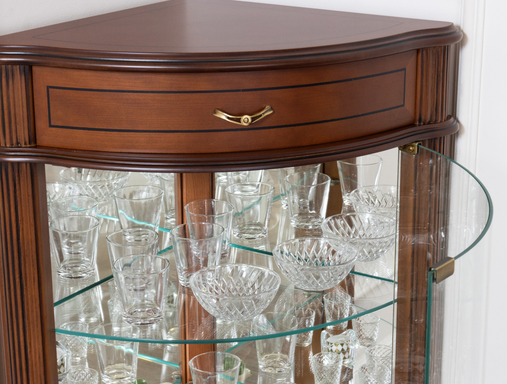 Угловая витрина 52 Nogal Claro IDC