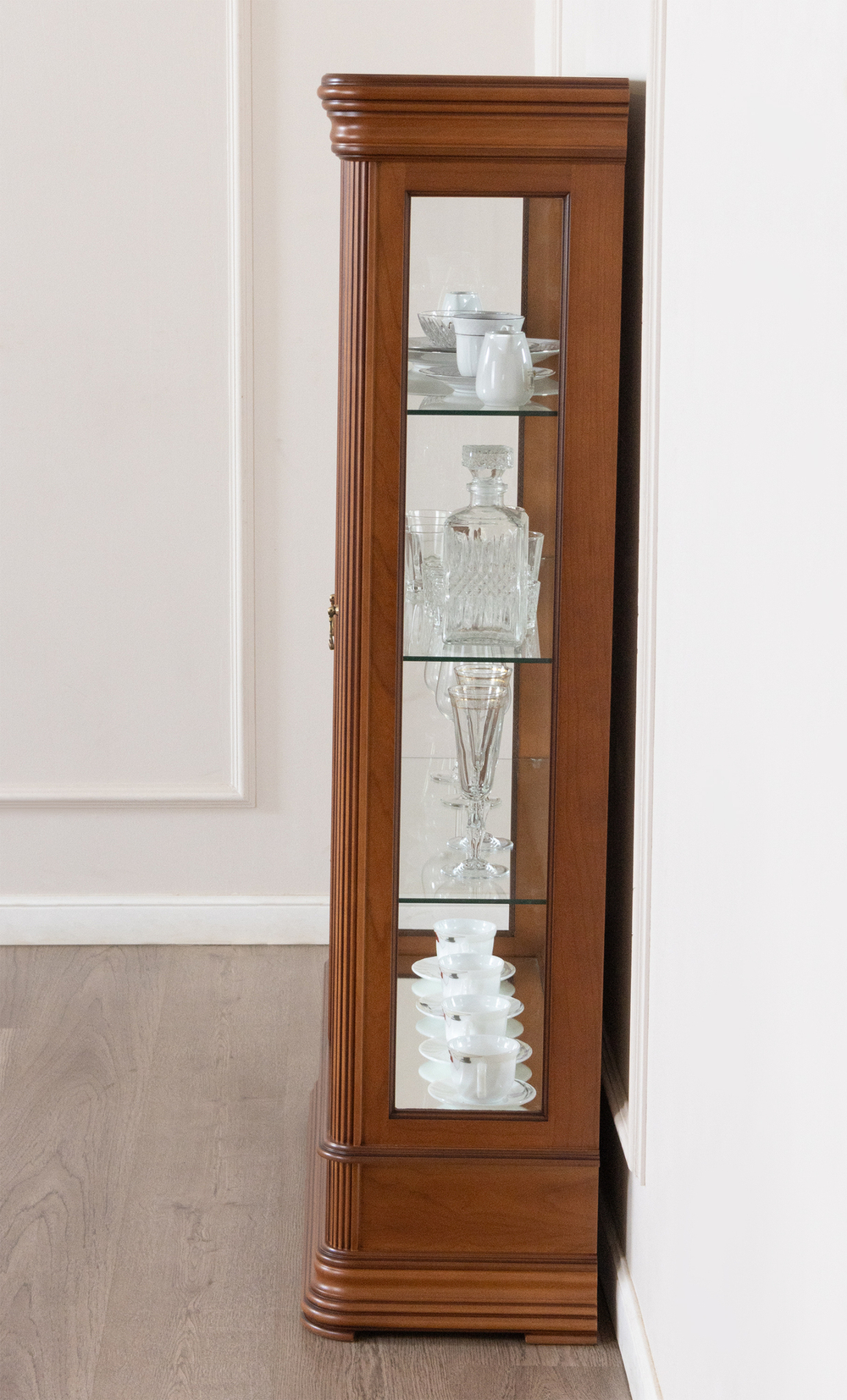 Витрина 76 Cerezo IDC