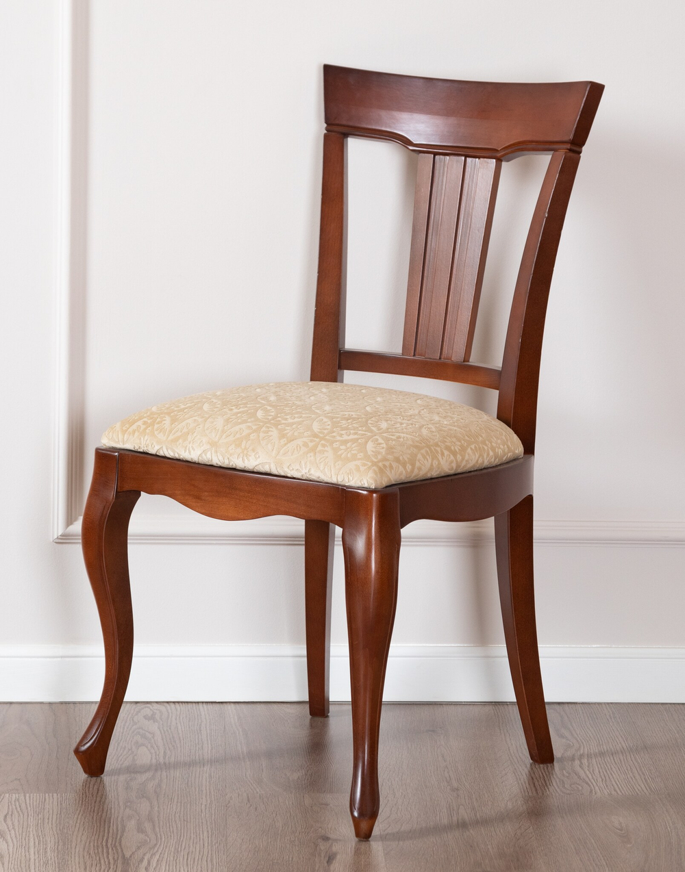 Стул 640 NOGAL-5/3 Disemobel