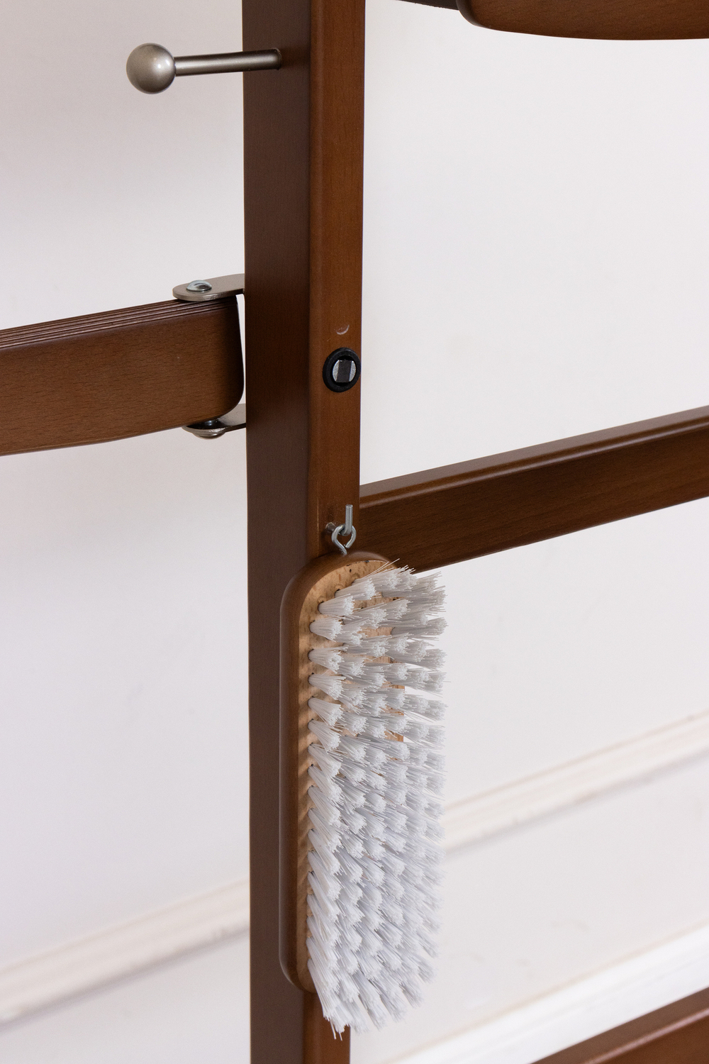 Вешалка костюмная напольная 354H Nogal Herdasa