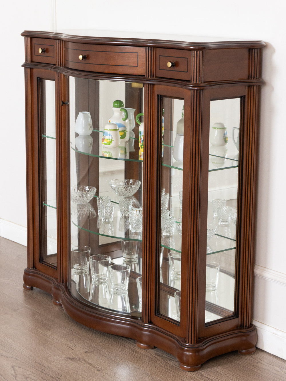 Витрина низкая 2 Nogal Claro IDC