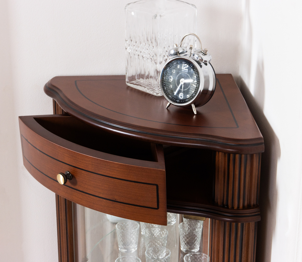 Витрина угловая 65 Nogal Claro IDC