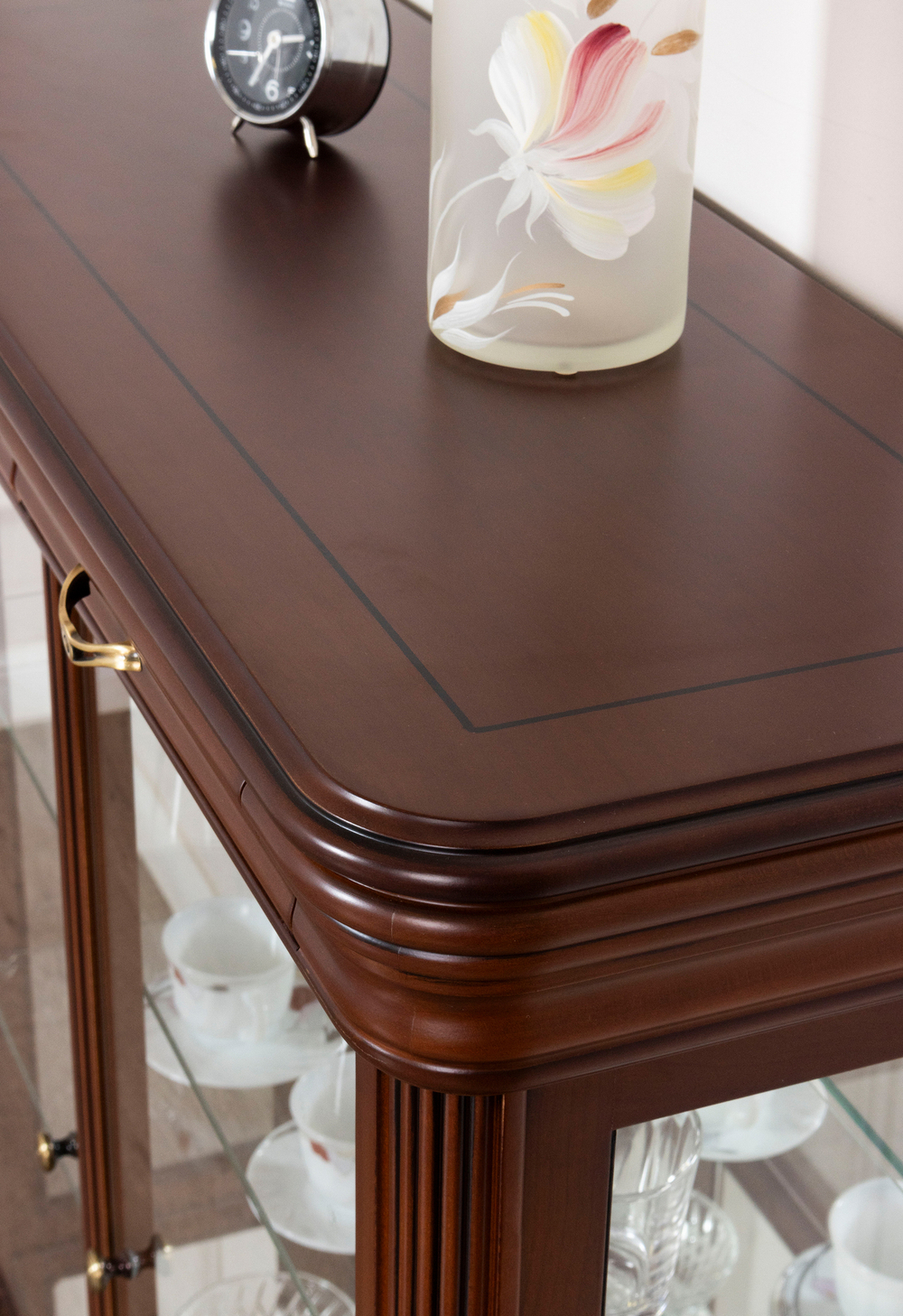 Витрина низкая 39 Nogal Claro IDC