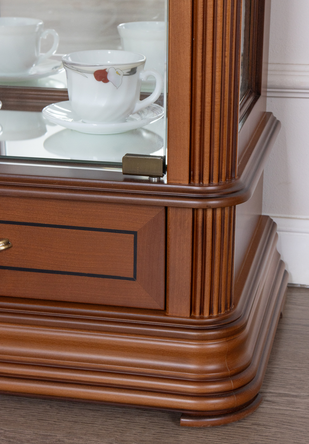 Витрина 76 Cerezo IDC