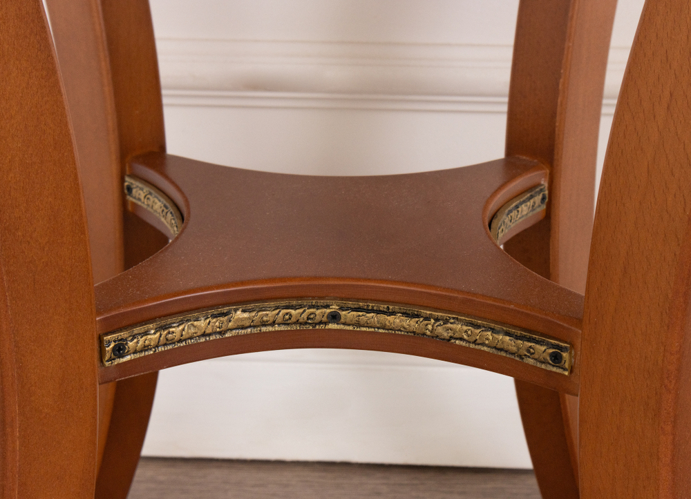 Столик 18 Cerezo IDC