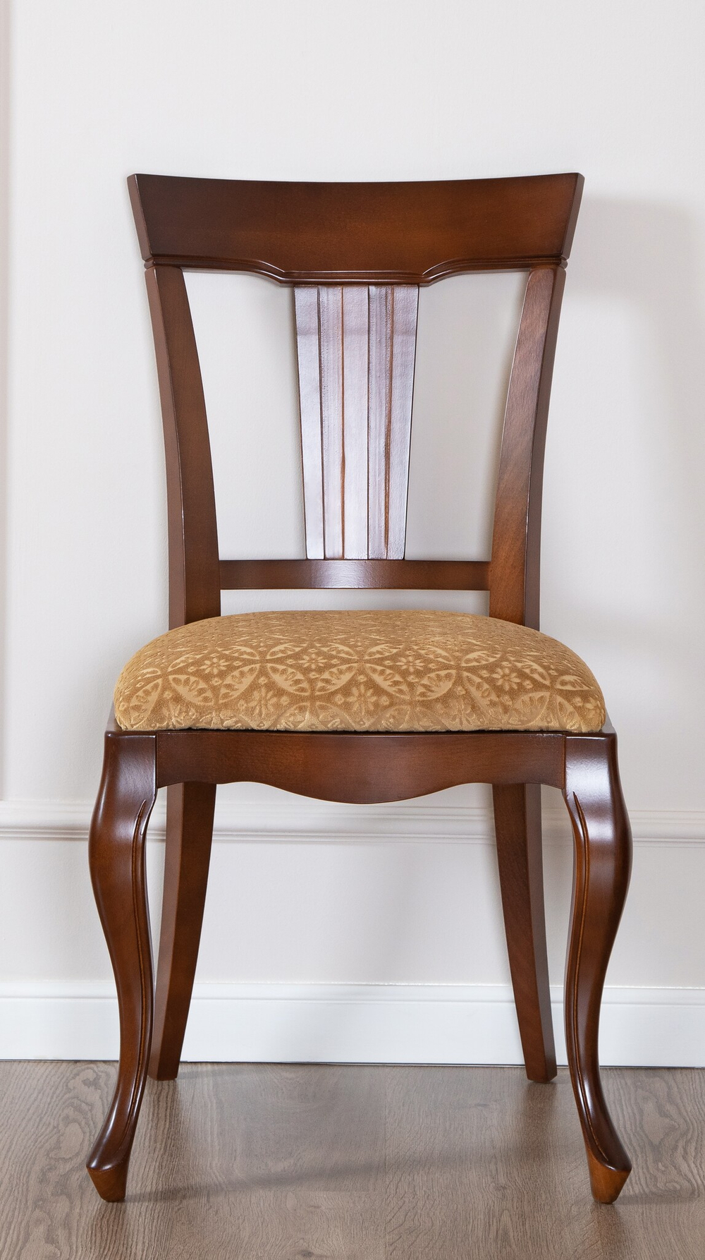 Стул 640 NOGAL-5/4 Disemobel