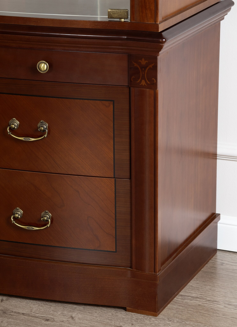 Витрина 805/835 Nogal Panamar