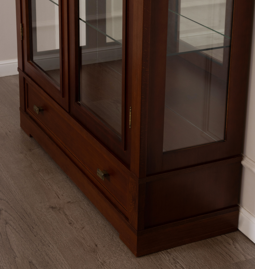 Витрина 2008 Орех Валенсия