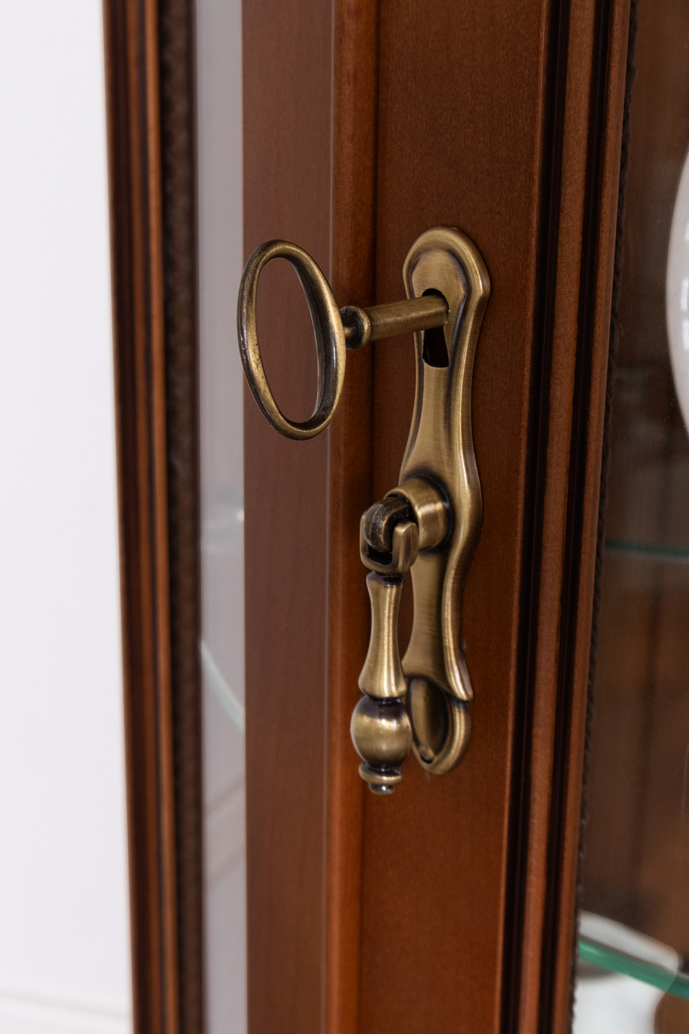 Витрина низкая 7 Nogal Claro IDC